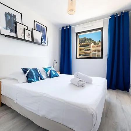 Cosy Au Centre De Μεντόν